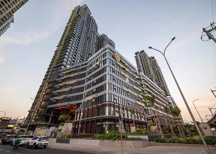 Lumiere Riverside - Luxury Condo District 2